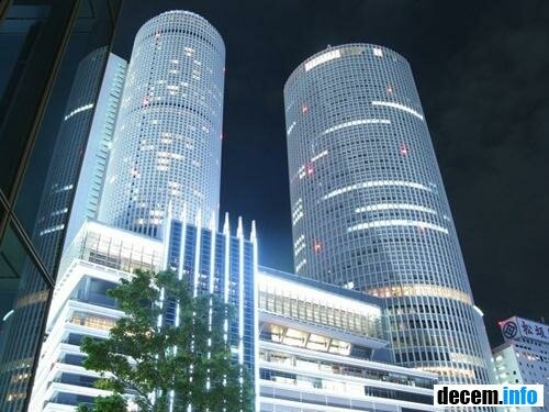 небоскреб-отель Central Hotel Tower