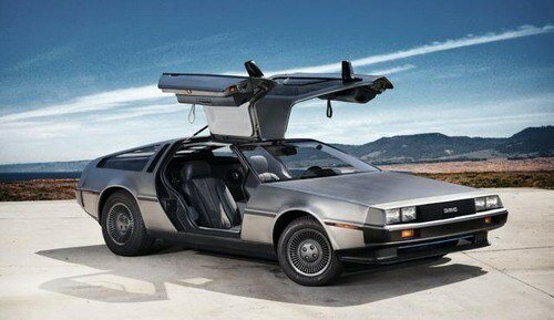 автомобиль Delorean DMC12