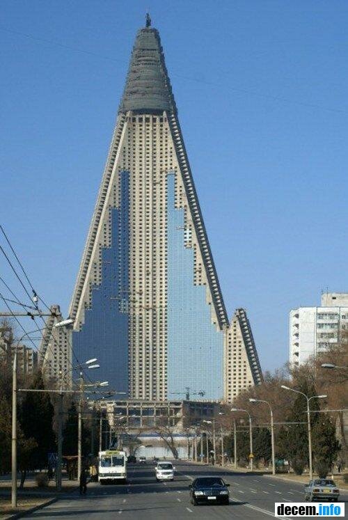 небоскреб-отель Ryugyong Hotel