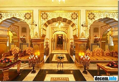 президентский люкс в The Raj Palace Hotel